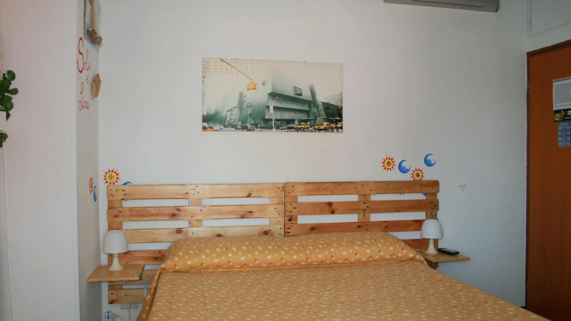 Casa Vacanze Sole & Luna contacts